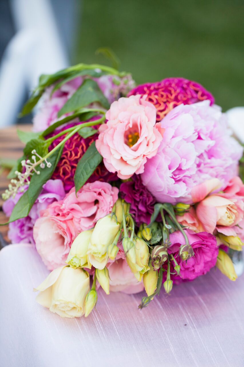 VegNews.VeganWeddings.Flowers