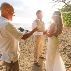 VegNews.VeganWeddings.Santa Teresa