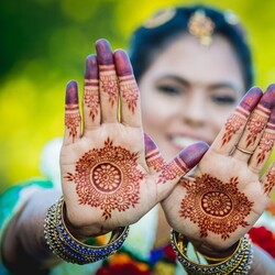 VegNews.VeganWeddings.HennaHands