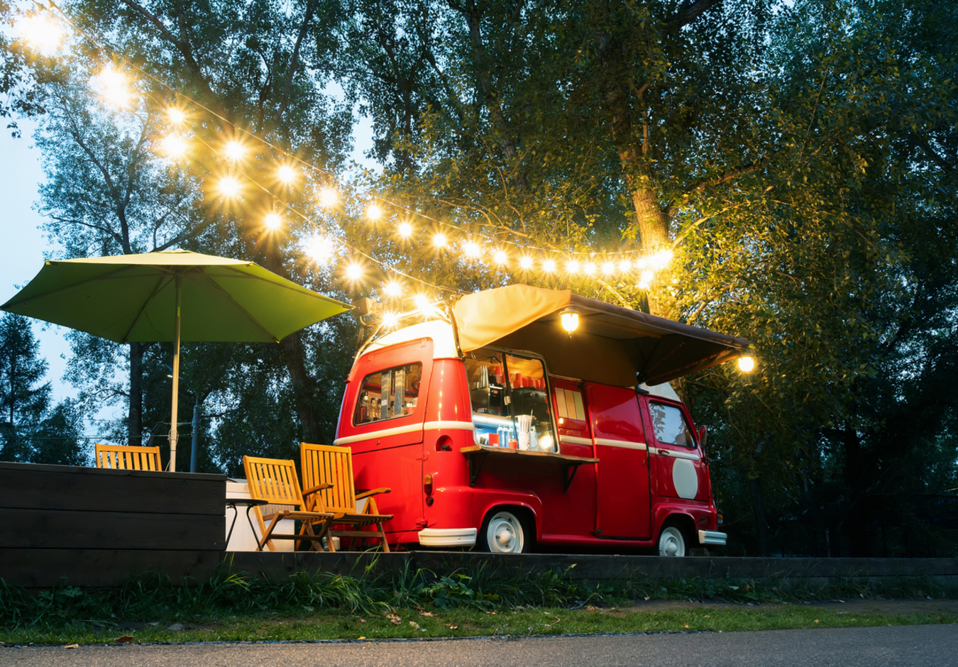 VegNews.VeganWeddings.FoodTruck